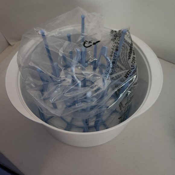 Microwave Bottle Sterilizer - Picture 5 of 16